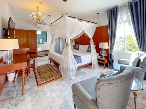 Villa Amphawa Room Type - Deluxe Double Room
