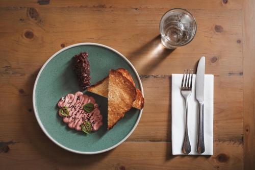 Devonshire Arms at Beeley - Chatsworth - image 5