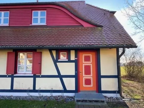 Familienurlaub auf Rügen! Ihr Ferienhaus am Meer! in Dranske, Deutschland