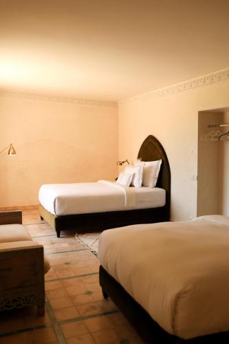 Deluxe Double or Twin Room image 3