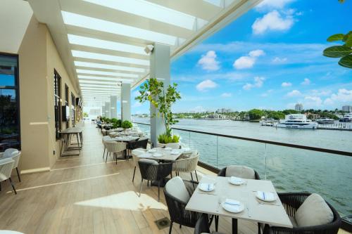 Restaurant, Hilton Fort Lauderdale Marina in Fort Lauderdale (FL)