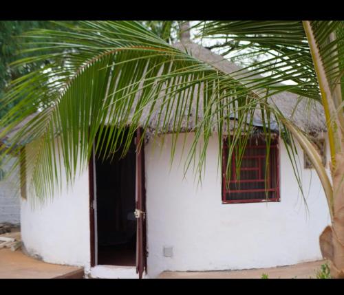 Auberge des deux baobabs Warang in Ouoran
