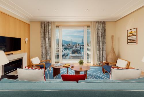 644303697 Regent Porto Montenegro