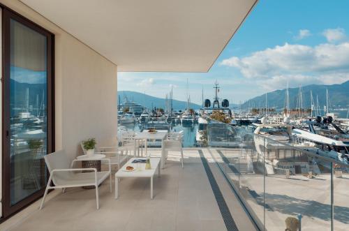 644303699 Regent Porto Montenegro