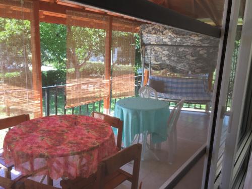 Iekārtas, Duplex Villa with Shared Pool & Private Garden in Dikili in Cumhuriyet Mahallesi
