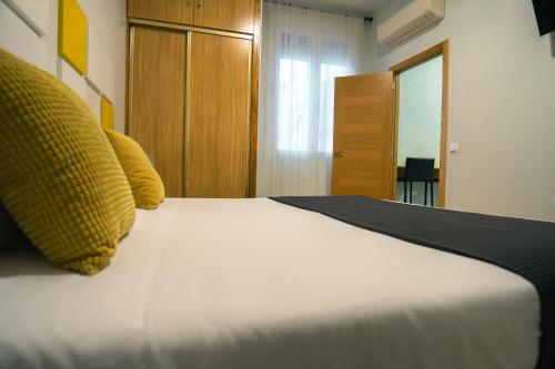 One-Bedroom Apartment (4 Adults) image 2