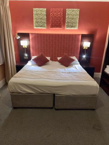Acacia Hotel - image 13