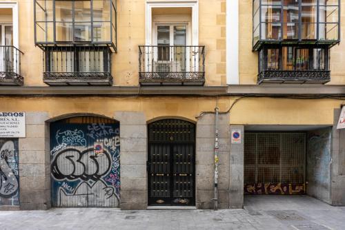 Two-Bedroom Apartment room in Smartr Madrid Chueca