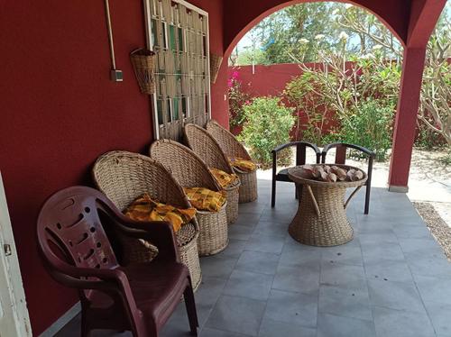 Villa de luxe avec piscine au soleil du sénégal petite cote (Villa de luxe avec piscine au soleil du senegal petite cote) in Mbodiene