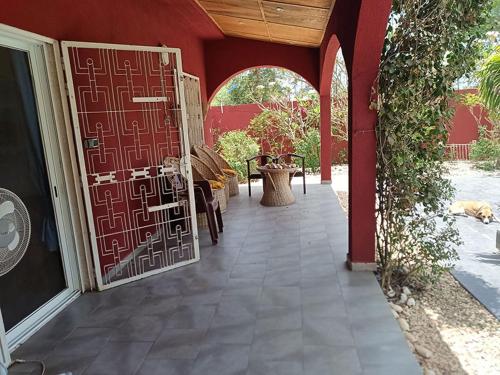 Villa de luxe avec piscine au soleil du sénégal petite cote (Villa de luxe avec piscine au soleil du senegal petite cote) in Mbodiene