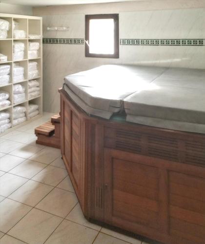 Villa with 4 bedrooms in Saint Maximin la sainte Baume with private pool enclosed garden and WiFi 30 km from the beach - main image