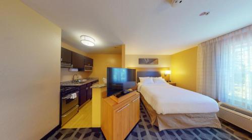 Sleeps 3