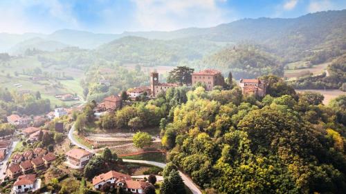 Castello di Casalborgone, Luxury Italian Castle Hotel in Casalborgone