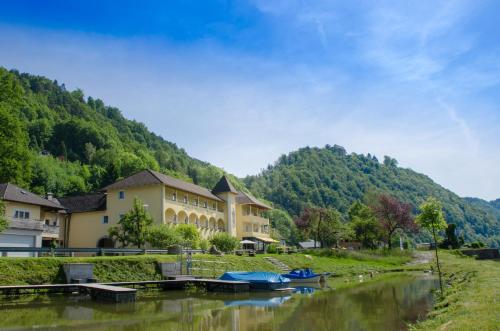 Viesnīcas āriene, Gasthof - Landhotel Ernst in Untermühl