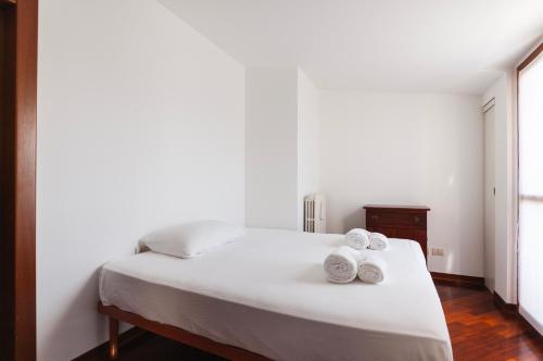 Youhosty - Loreto 1 Bedroom Apartment, Milan