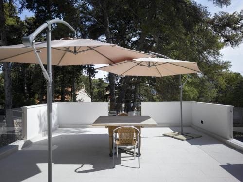 Private Villa BIANCO for 1-10 person with pool enjoy holidays by the sea! FREE Kajak & Mountainbikes GREAT living area & privacy FREE mooring to 65 m BOAT!! - image 7