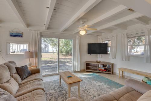 Waterfront Panacea Vacation Rental w/ Dock! in Crawfordville (FL)