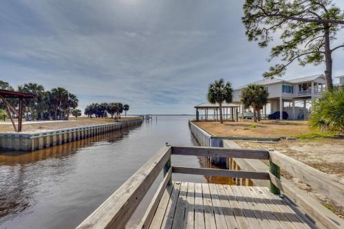 Waterfront Panacea Vacation Rental w/ Dock! in Crawfordville (FL)