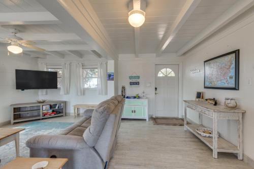 Waterfront Panacea Vacation Rental w/ Dock! in Crawfordville (FL)