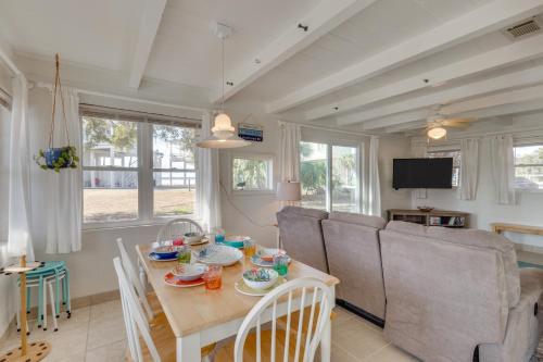 Waterfront Panacea Vacation Rental w/ Dock! in Crawfordville (FL)