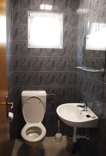  Apartments Nova in Starigrad-Paklenica