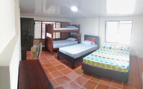 Hermosa Parcela Acapulco in Loma Mesa De Ruitoque