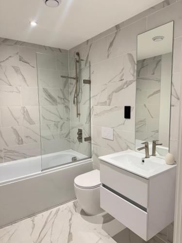 Central Birmingham Luxury 2 Bedroom Apartment with Fast WiFi and Games Table, Birmingham (fotografie 4)