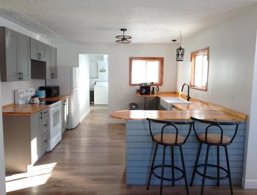 Kitchen, Cozy Quincy by The Jordan Company in Bruce Mines (ON)