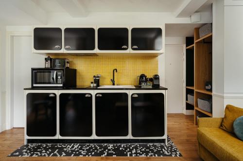 My Maison In Paris - Louvre - image 8