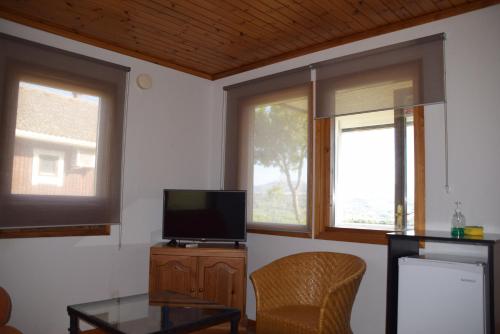 One-Bedroom Chalet image 3