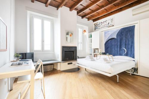 Easylife - Milano - Ripa Ticinese 33 - Navigli, Milan