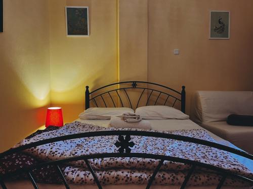 Budget and private flat in Aristotelous, Ateny