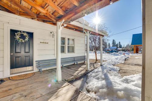 Fish, Hike & More: Garden Valley Family Home in Crouch