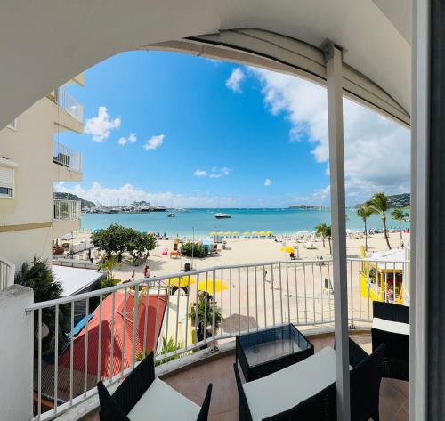 Beachfront Condo on Boardwalk in Philipsburg