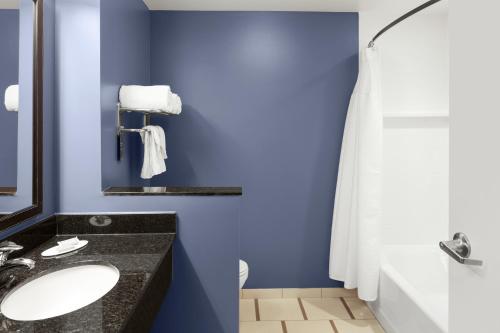 Fairfield Inn & Suites by Marriott Rehoboth Beach - image 2