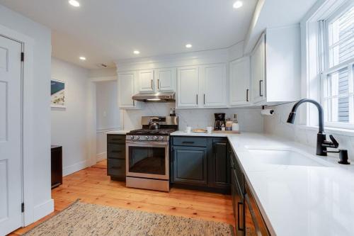 The Tidewater near Alexandria Archaeology Museum