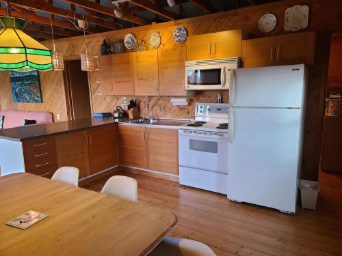 virtuve, Thunder Cove Holiday Beach House in Darnley (PE)