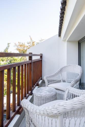 The Watermark Beachside Hotel, Хойан (фото 3)