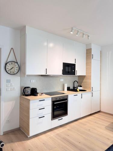 Stylish Modern Studio, Large Balcony, Prague 3, Praga (zdjęcie 11)