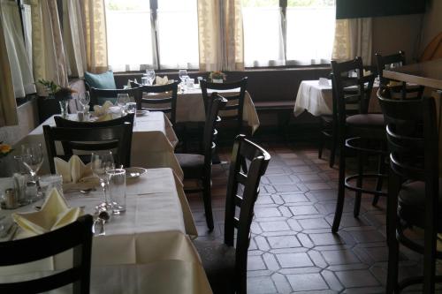 Landgasthof Rössle ** Superior – Eschen, CA