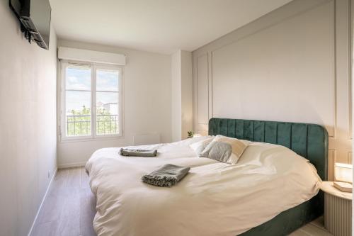 Magic Garden 6 personnes parking privé à 20m du RER