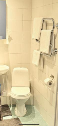 Quiet and comfortable apartment with parking for a nice stay for two, one or a couple guests with a child, Tallinn (photo 10)
