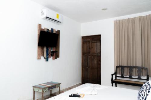 Deluxe Double or Twin Room image 10
