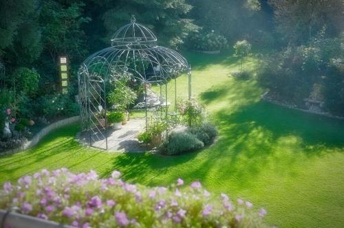 Dārzs, Monteurzimmer im Rosengarten in Fleischwangen