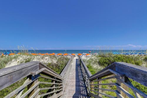 1737 Bluff Villas Renovated Tommy Bahama Villa Water Views Sleeps 6 Sea Pines 1737 Bluff Villas Renovated Tommy Bahama Villa Water Views Sleeps 6 Sea Pines