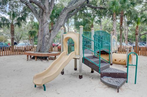 New Finishing Touches Added ! Walk to The Salty Dog South Beach Sleeps 4 Sea Pines New Finishing Touches Added ! Walk to The Salty Dog South Beach Sleeps 4 Sea Pines