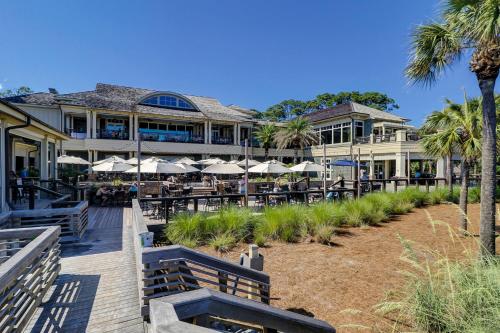 New Finishing Touches Added ! Walk to The Salty Dog South Beach Sleeps 4 Sea Pines in 南灘