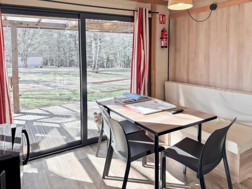 Le Noumea, 4 pers, 3 lits in Lapleau