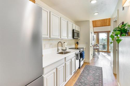 Hike, Ski & Golf: Bend Condo at Seventh Mtn Resort, Bend (foto 9)
