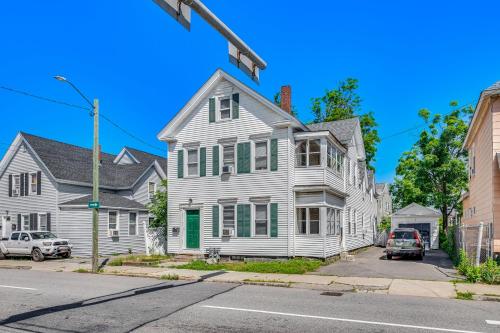 Walkable Nashua Apartment - Close to Hospitals! in Nashua, USA